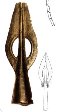 Втульчатый прорезной наконечник позднего бронзового века
